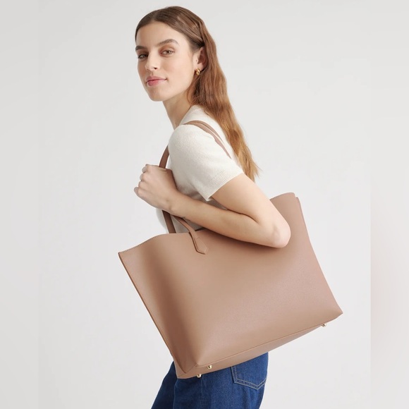 QUINCE- Italian Leather Triple Compartment Tote- Cappuccino
NWT + dust bag - Picture 5 of 11